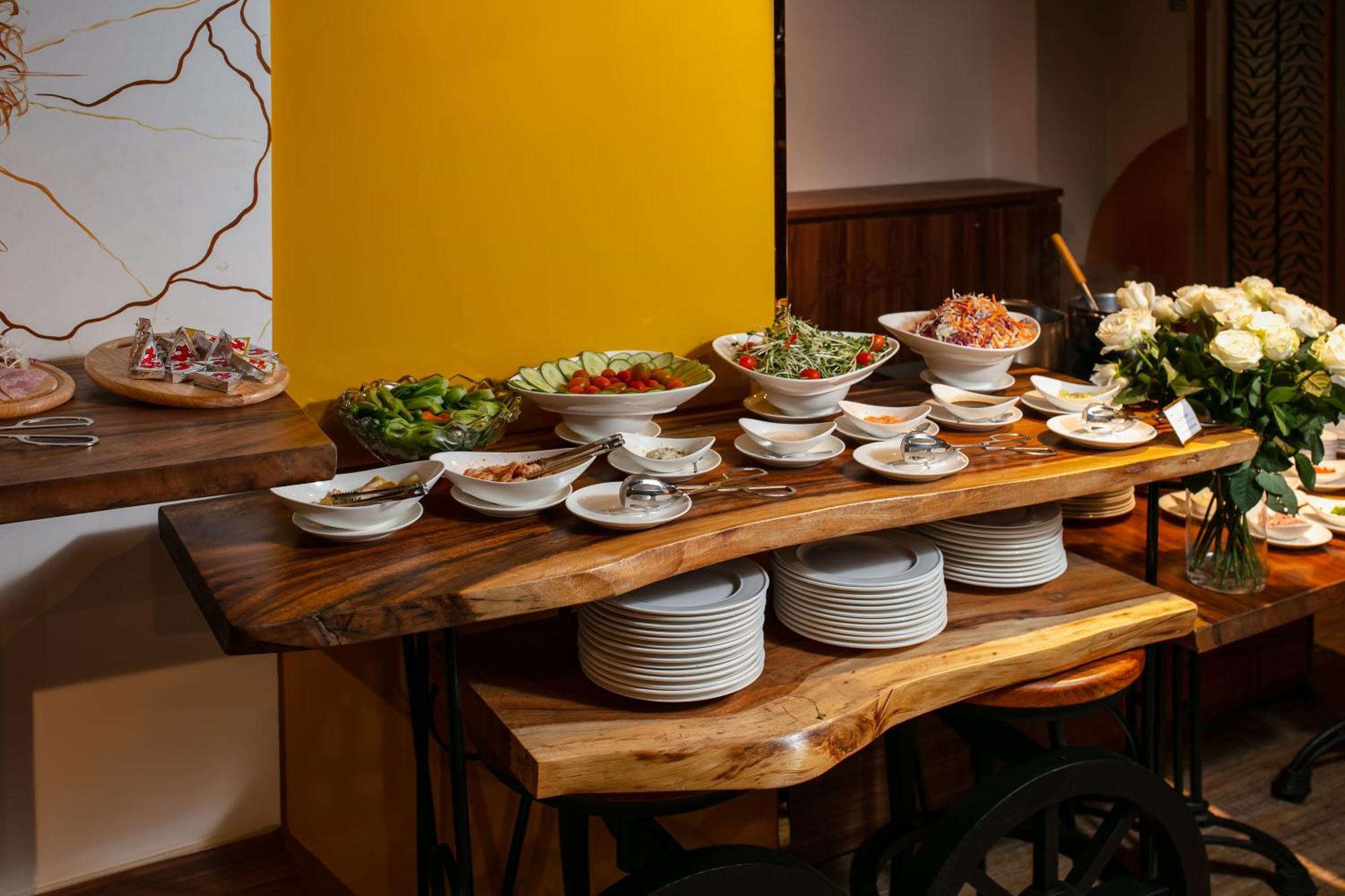 Nesta Saigon 4*