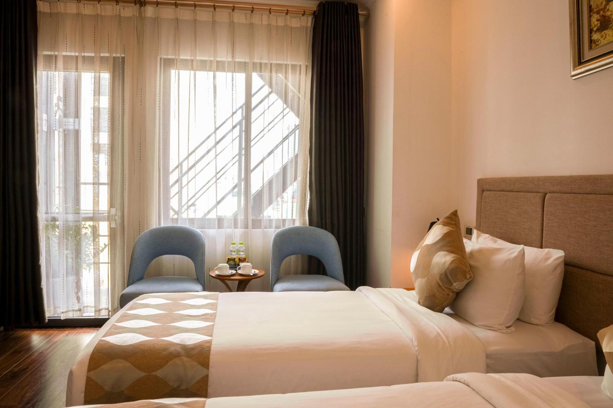 Nesta Saigon 4*