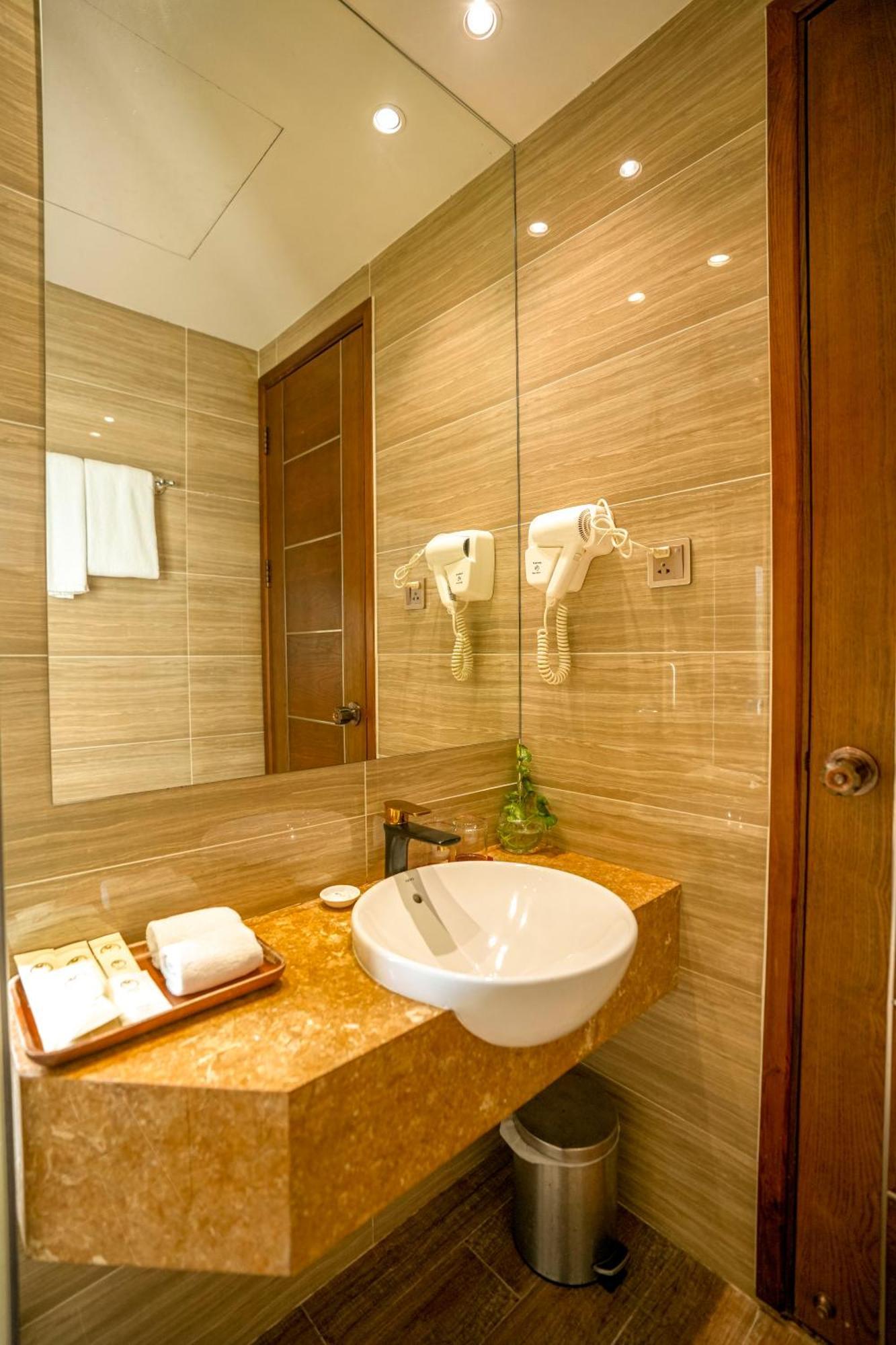 Nesta Saigon Hotel Ho Chi Minh City